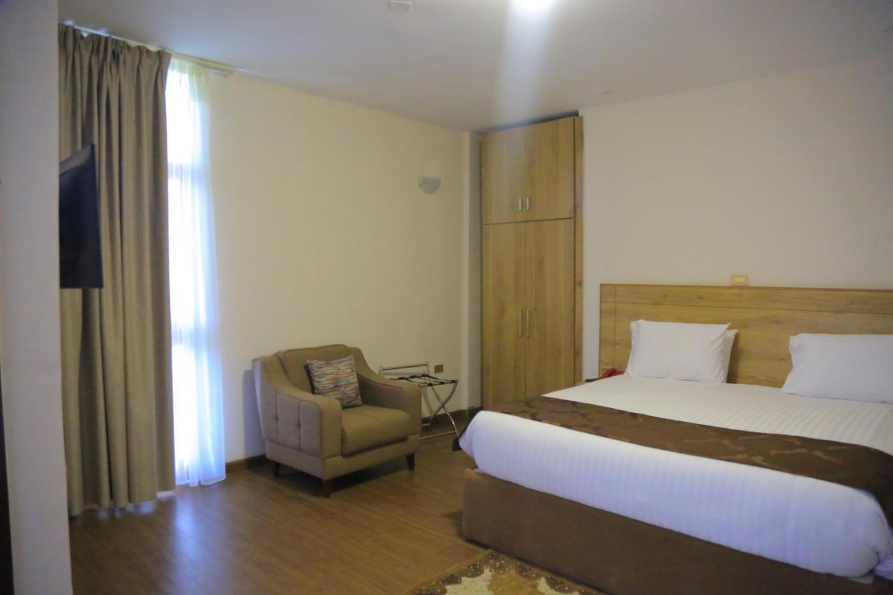 Black Horse Hotel Apartment Addis Ababa Dış mekan fotoğraf